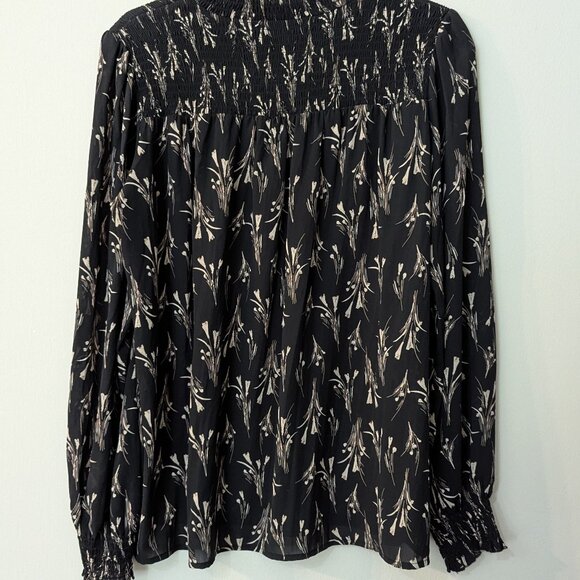 Fun2Fun Women's Black Floral Print Long Sleeve Blouse. Size Large. - Picture 4 of 4